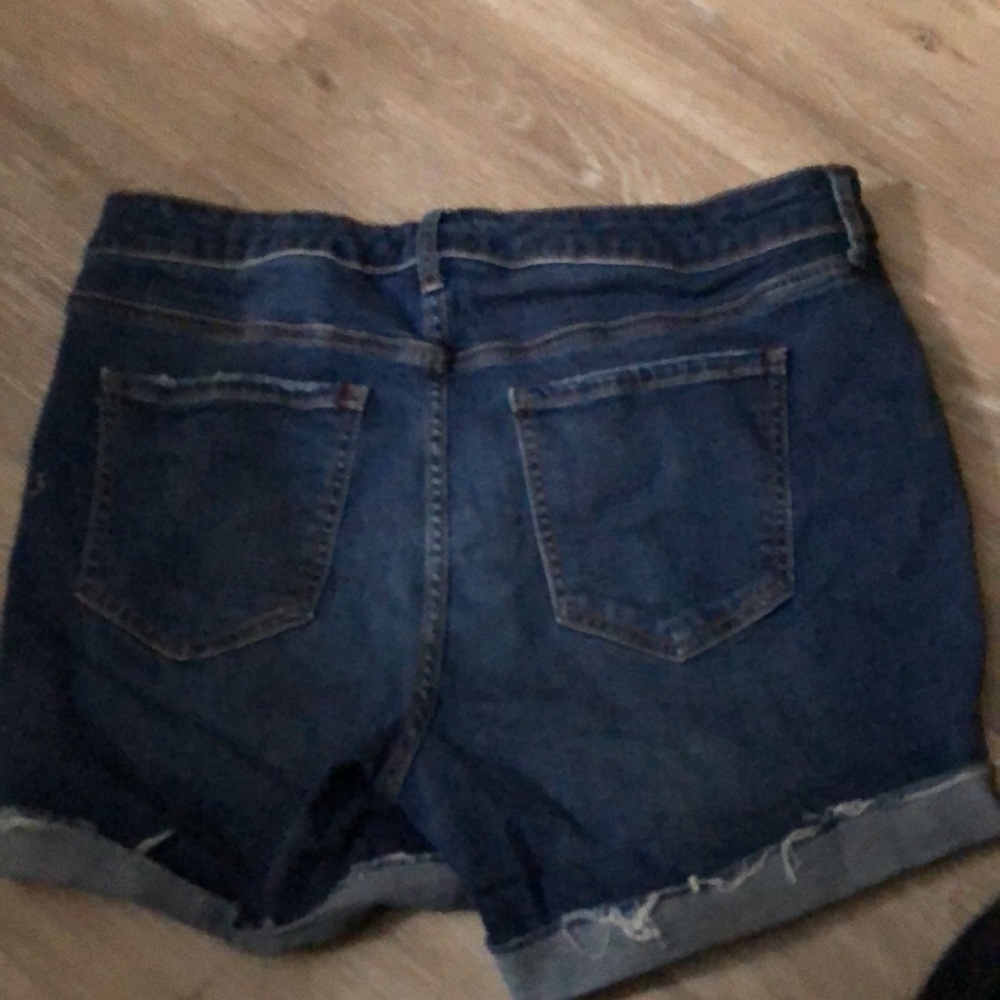Wonderly Mid Rise Short Distressed Jeans - Picture 8 of 8